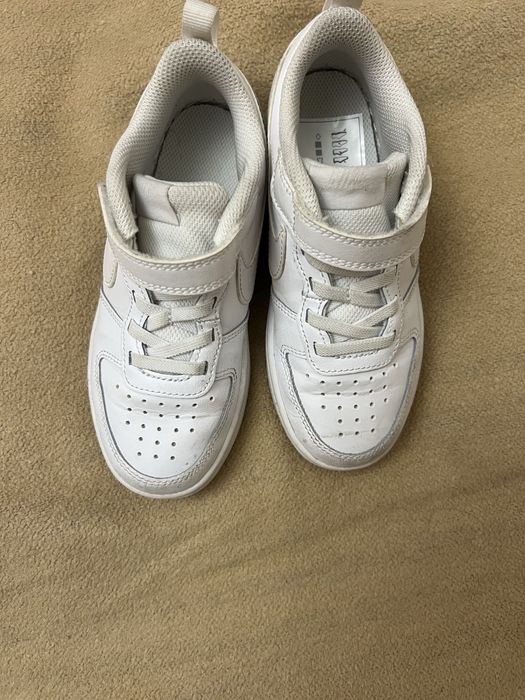 Обувь детская 30 размер NIKE кеды белые