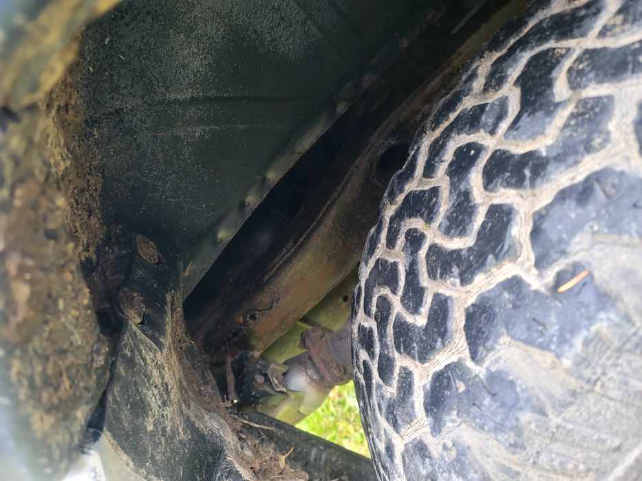 Vând sau dezmembrez Mitsubishi pajero motor 2.8 cutie manuala