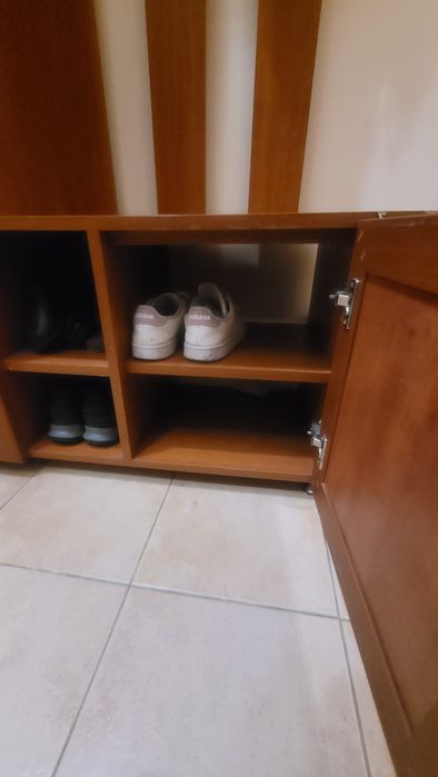 Портманто - закачалка и шкаф за обувки