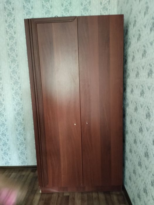 Шифонер.Стол  сатылады