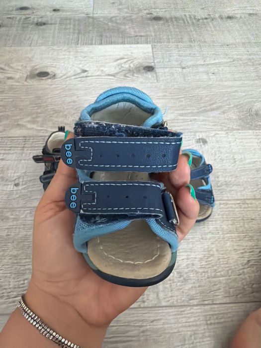 Săndăluțe bebe piele
