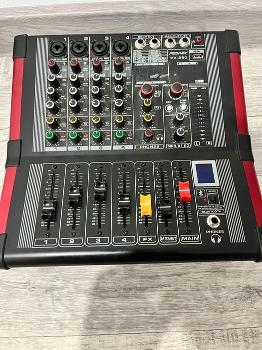 Музыкальный аппаратура