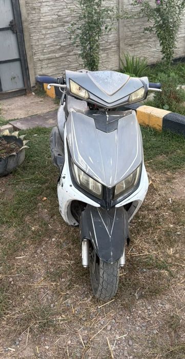 Продам мопед м8 .