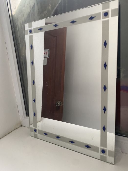 зеркало с крепление на стену 45*60