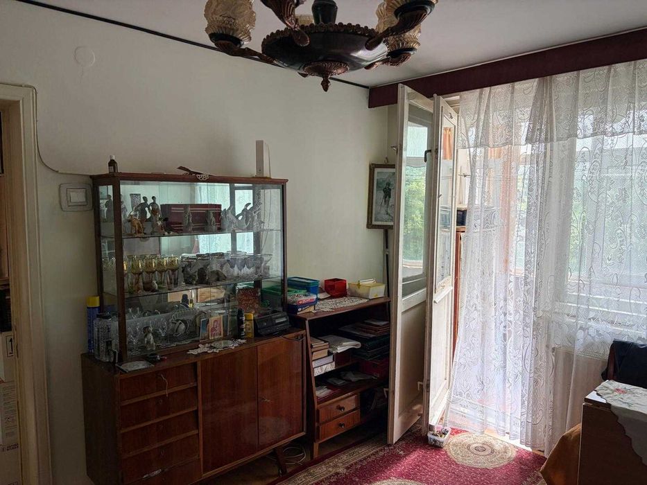 Vand apartament 2 camere - zona Catanga
