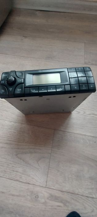 штатная автомагнитола мерседес 210