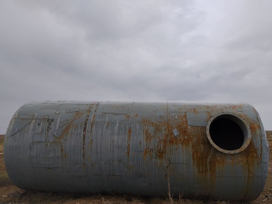 Бочка ёмкость  сотилади