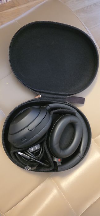 SONY без проводной наушник