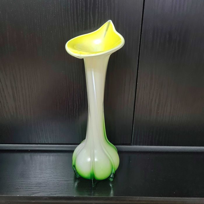 Ваза цветное стекло