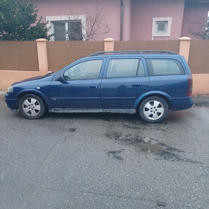 Vând Opel Astra g