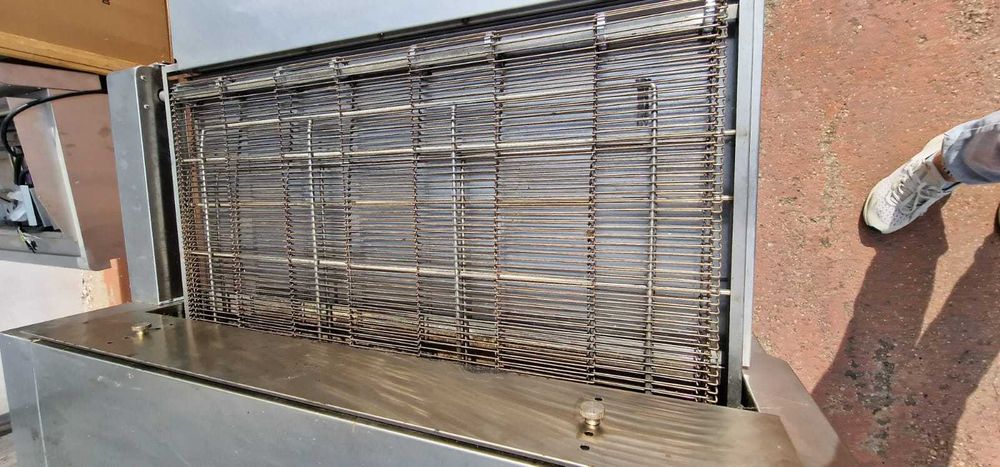 Cuptor profesional banda pizza/covrigi 380V SH 1.8mx85cm