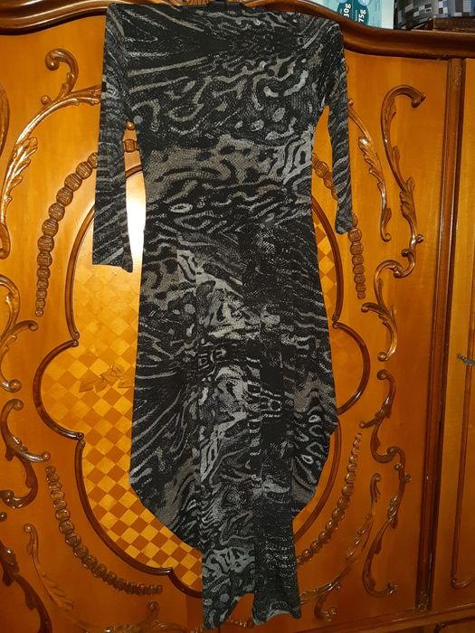 Платье современное и стильное