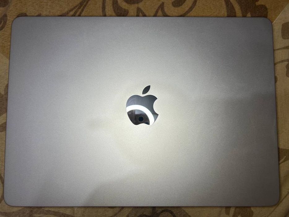 Продаётся Mac Book air