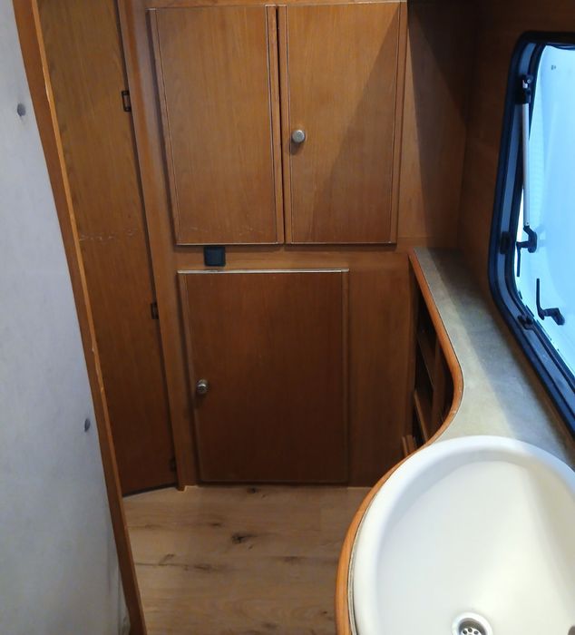 4/5 местна френска каравана Dethleffs Exclusiv 2006г.