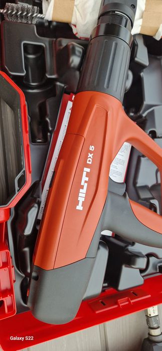 Hilti pistol de cuie pe acumulatori ,capse