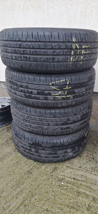 Vind 4 cauciucuri vara 235/60/18 hankook