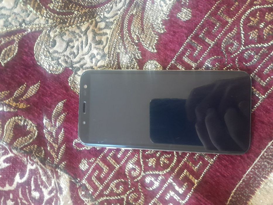 Samsung A6 telefon sotiladi  aybi yoq dakument bor hamma joyi zõr