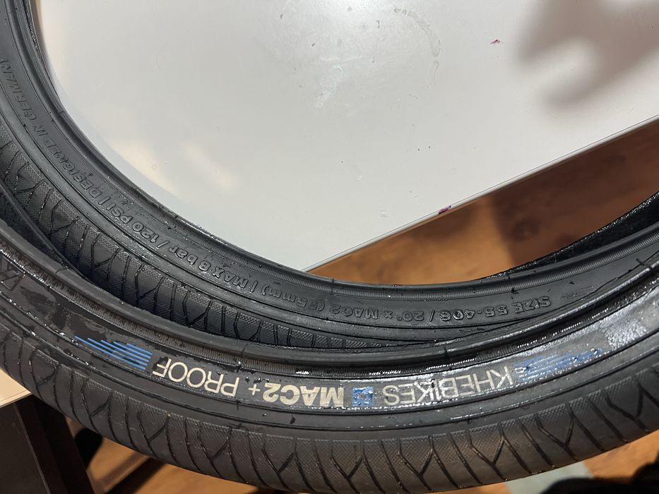Vand piese bmx custom( cadru full cr mo, furca, angrenaj, cauciucuri, foaie)