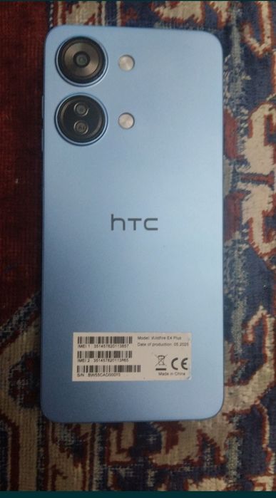 Продаю  НТС Е4 +