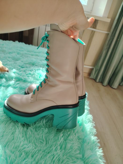 Продам ботинки в хорошем состоянии