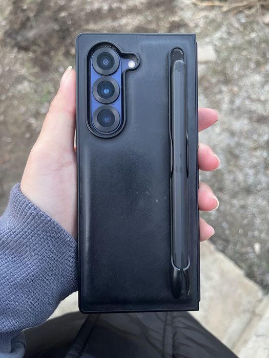 Samsung Galaxy z fold 6