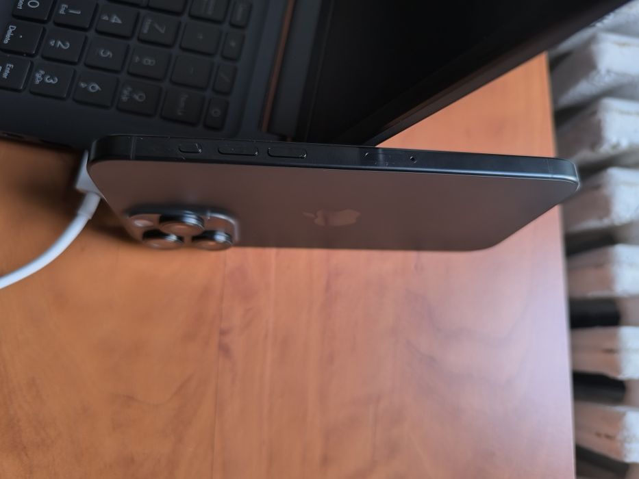 iPhone 15 Pro Max, 256GB, Black Titanium - Ca NOU, Baterie 100%!