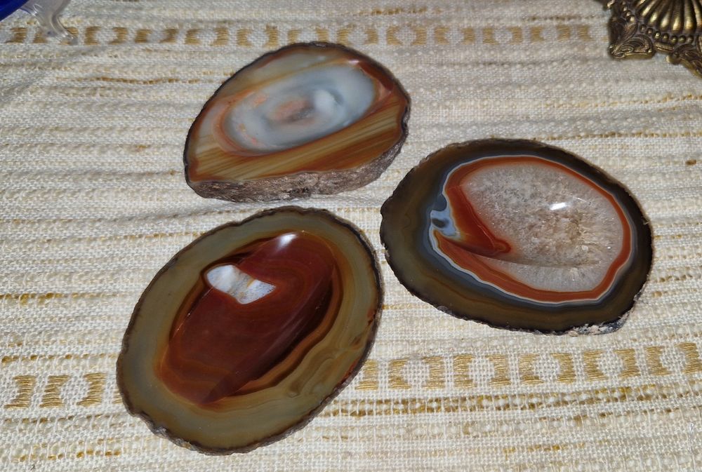 Декоративна чинийка от ахат