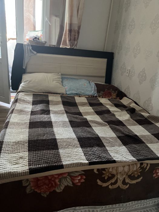 Спалный кровать.