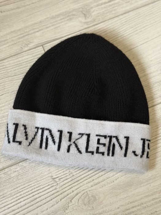 Зимна шапка Calvin Klein Jeans