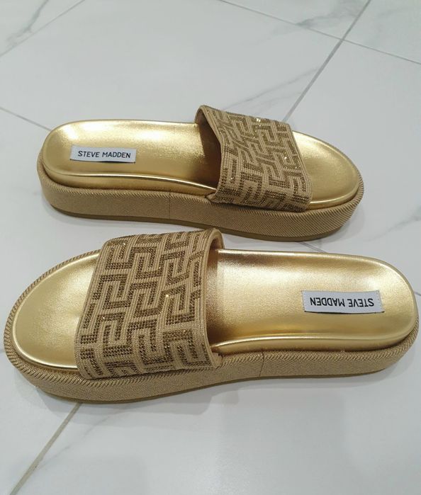 Steve Madden Дамски чехли, в златисто с платформа, номер 40