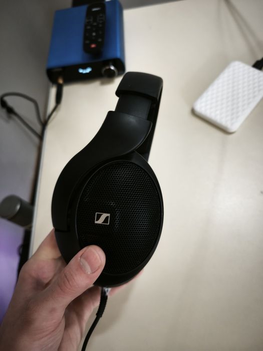 Casti Sennheisser HD 560s + placa sunet loxjie usb