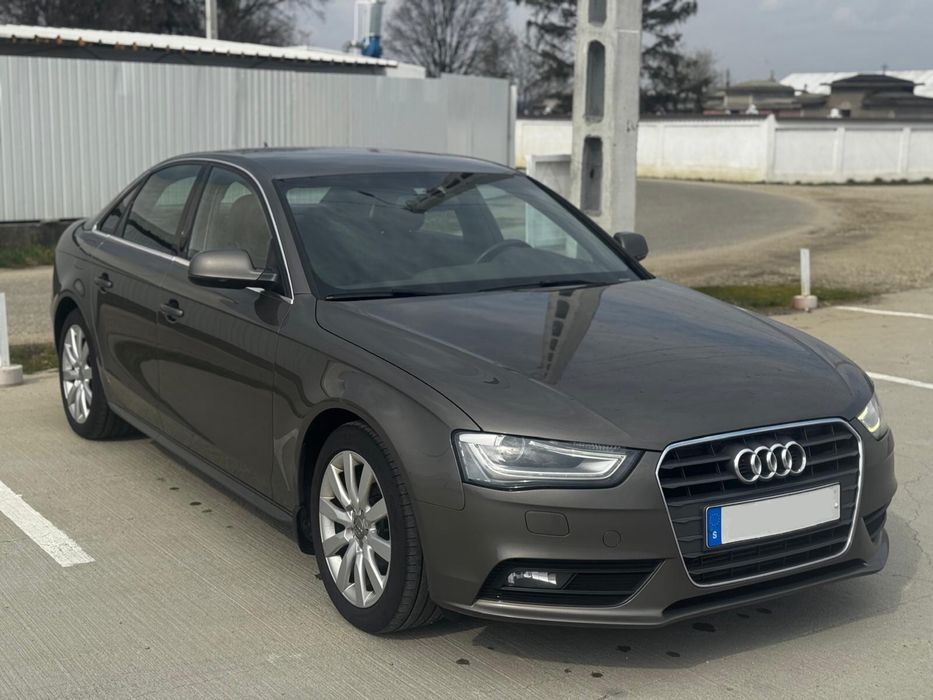 Audi A4 B8 Facelift 2014//2.0TDi-177CP//Full LED Bi-Xenon-Sport Line