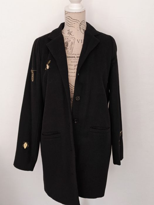 Palton cu broderii
