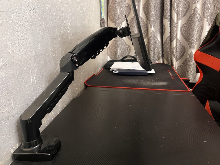 Монитор Acer с Кронштейном