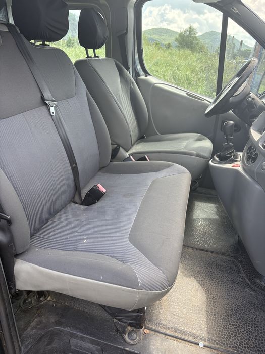 Opel Vivaro 1.9cdti за части