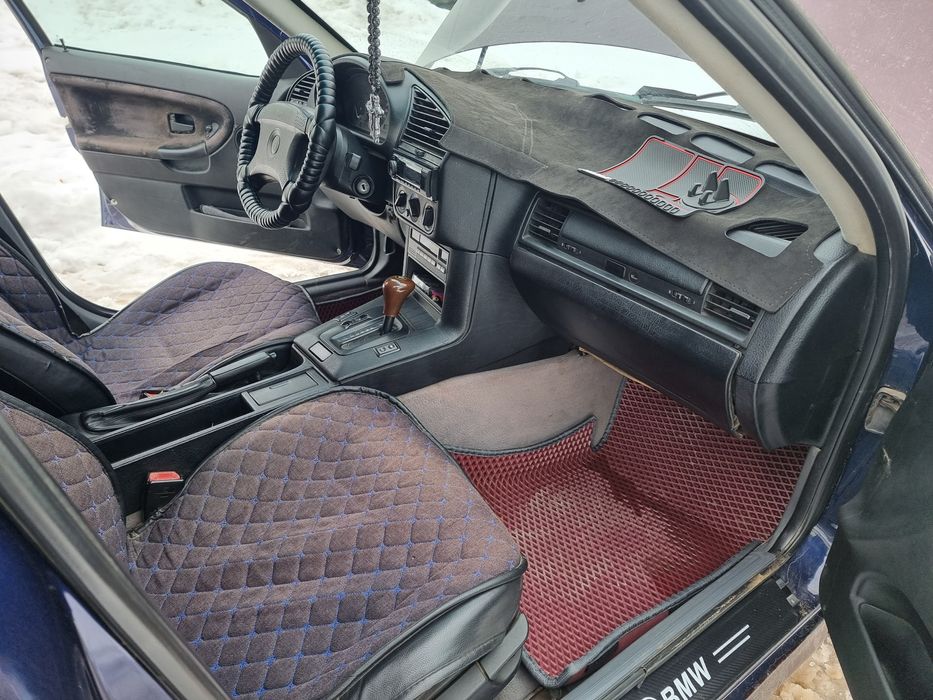 Продам BMW E36 320I