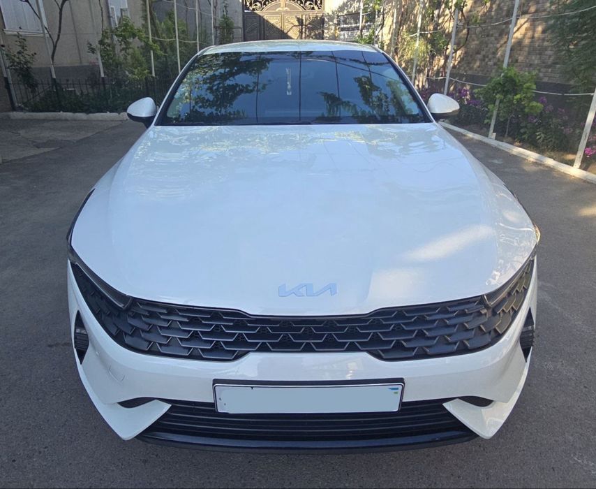 Продаётся KIA K5 , не битая , родная краска