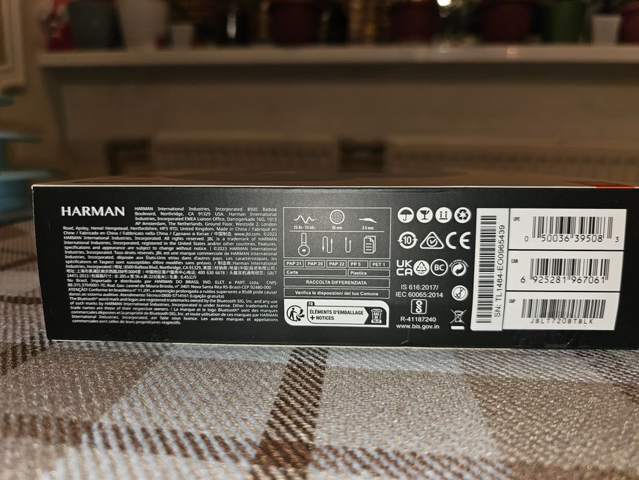 Наушники JBL Tune 720ВТ черный