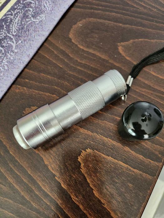 Мини UV/LED лампа - фенерче