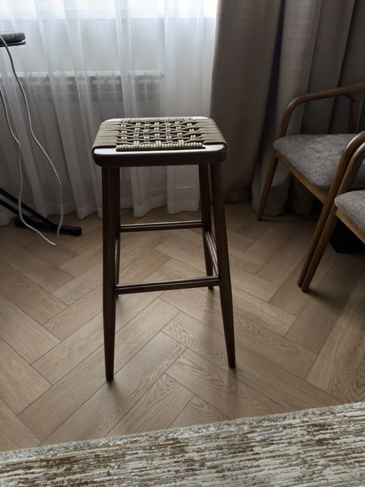 Барные стулья для кухни. Высота 72 см