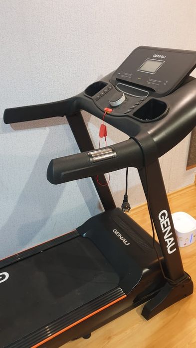 Беговая дорожка GENAU