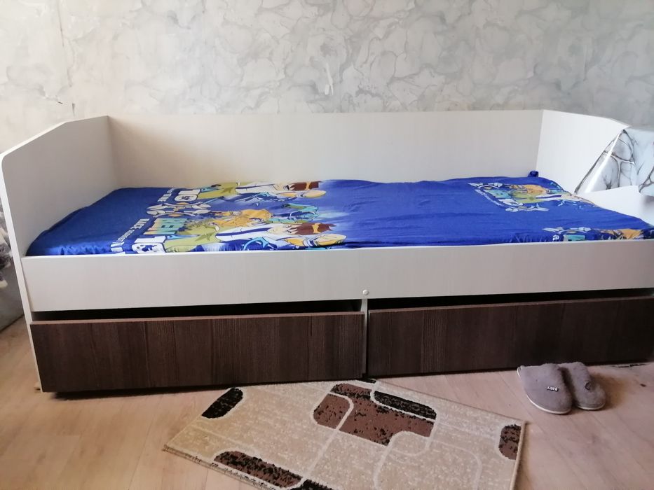 Продам две подростковые кровати