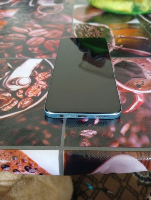 Honor X 6a. 128 Gb. Hech qanday aybi yo'q