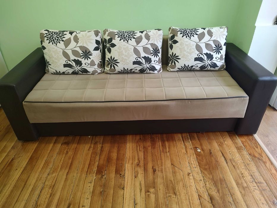 Диван с опция сън