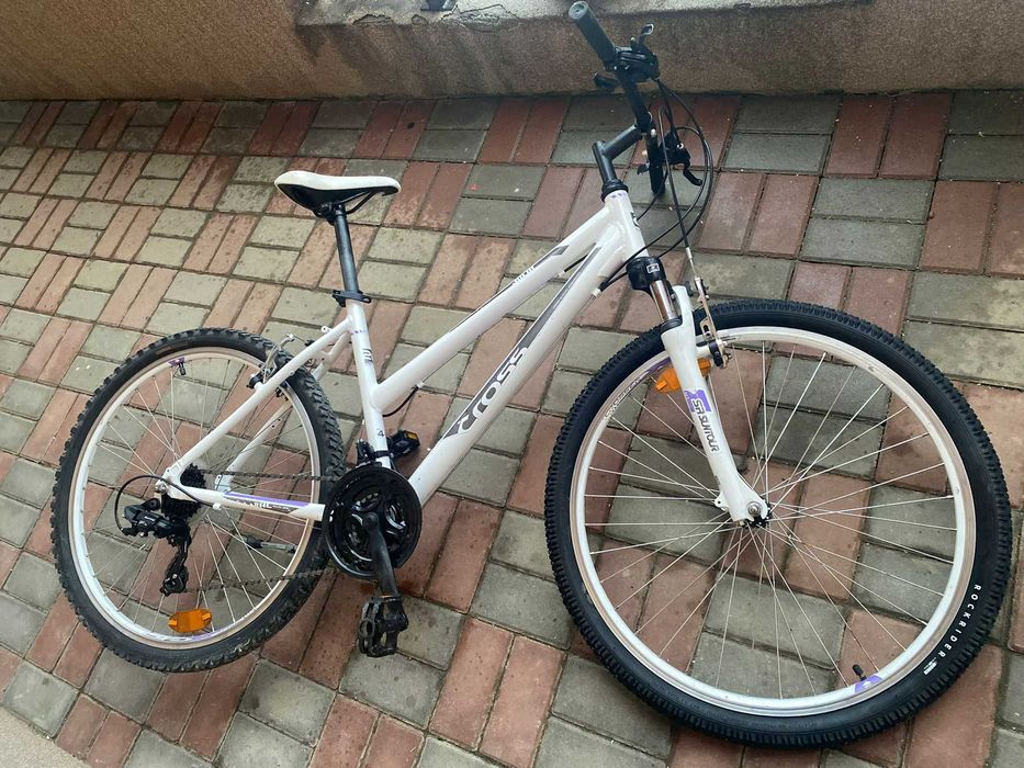 Vand bicicleta fete Julia in stare perfecta 26 marime M