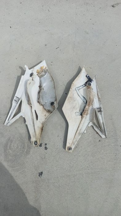 Втора употреба.Пластмаси за кросов мотор Kawasaki-KHF-250.2017 г.