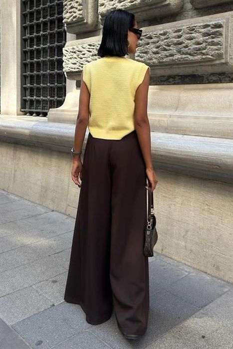 Дамски широк панталон с висока талия – елегантен модел