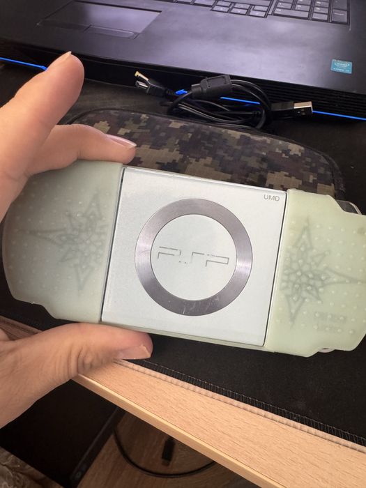PSP 2000 (Slim) Star Ocean limited