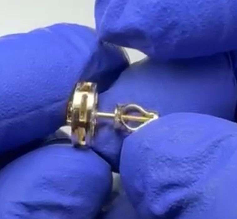 Золотые серьги BVLGARI