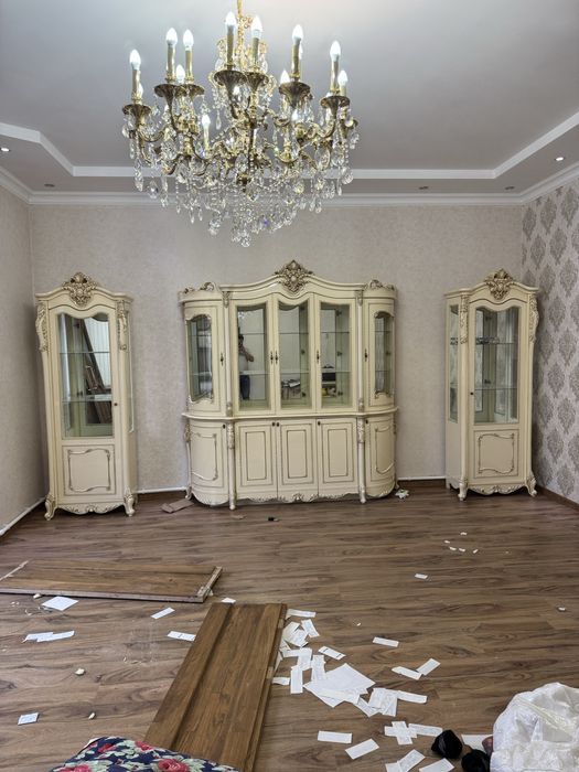 Продам стенку в идеалнов состояние